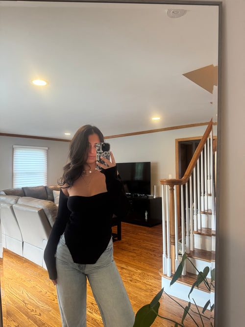 COZY CLOUD KNIT SWEATER IN BLACK