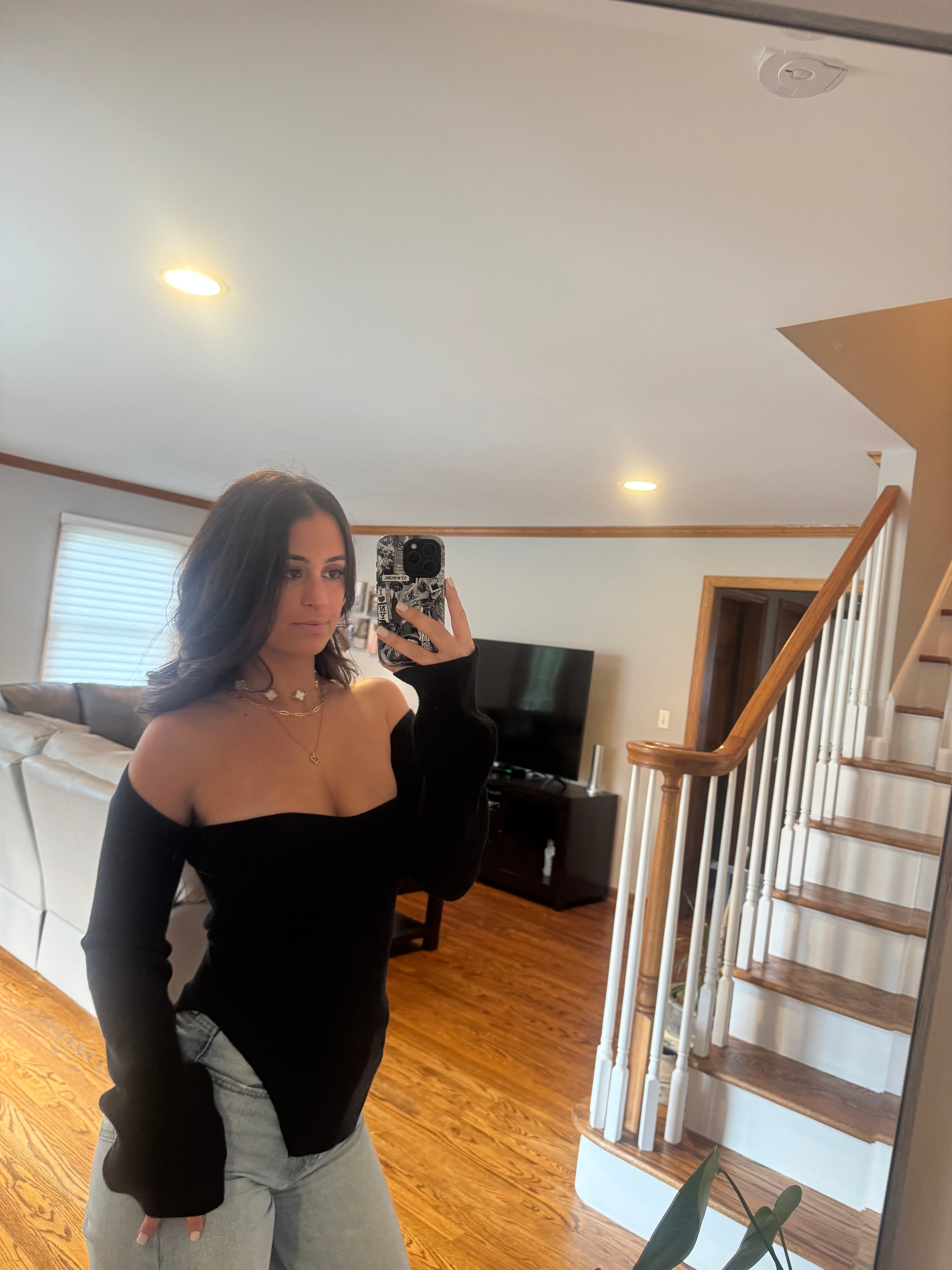 COZY CLOUD KNIT SWEATER IN BLACK