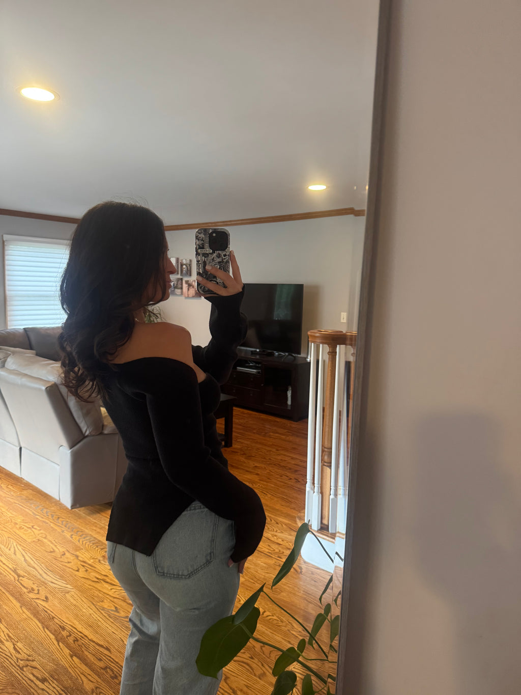 COZY CLOUD KNIT SWEATER IN BLACK