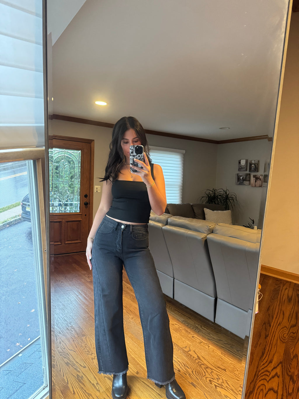 EFFORTLESS CHIC WIDE-LEG JEANS IN BLACK