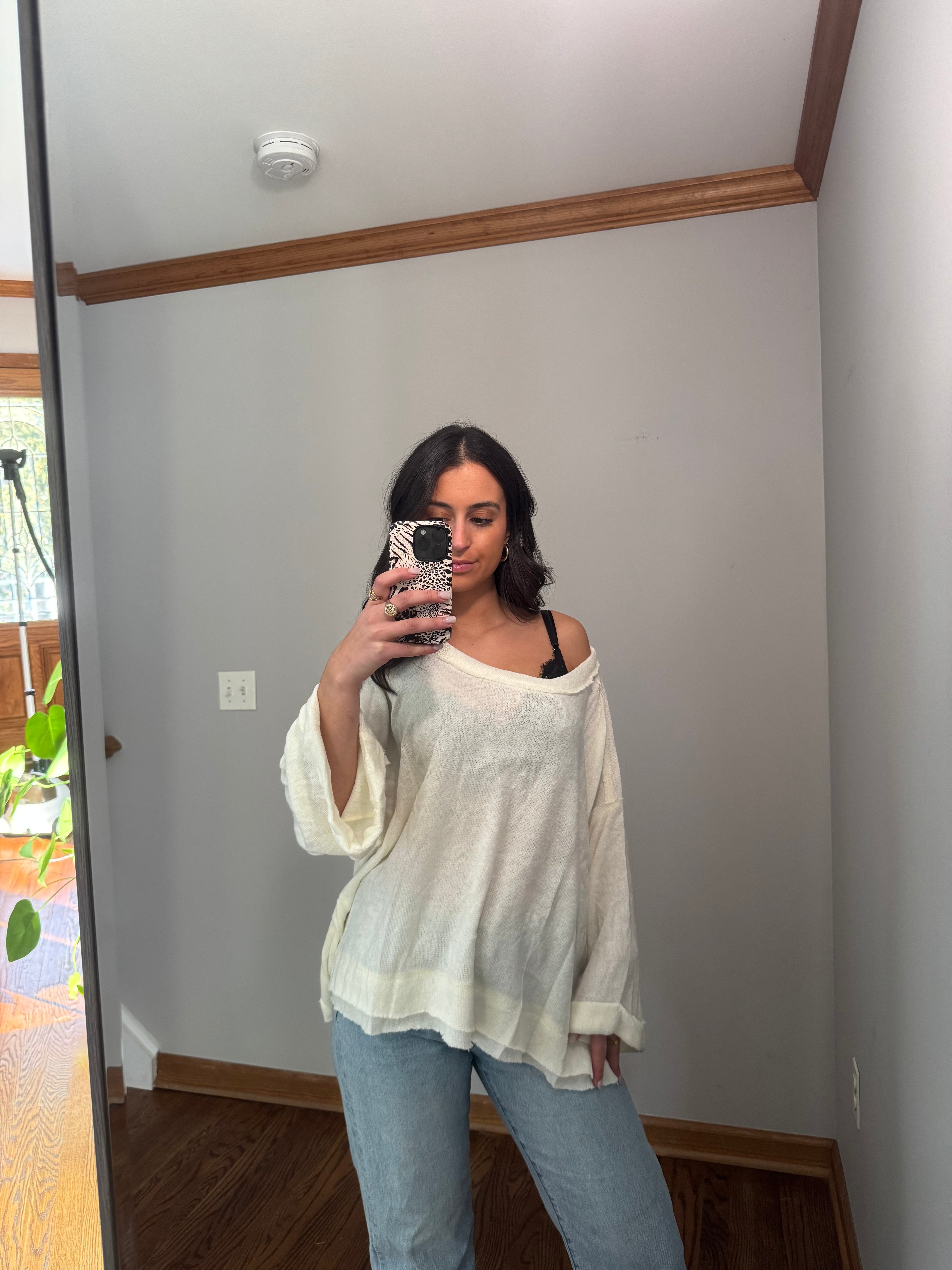 WILD NECK TOP